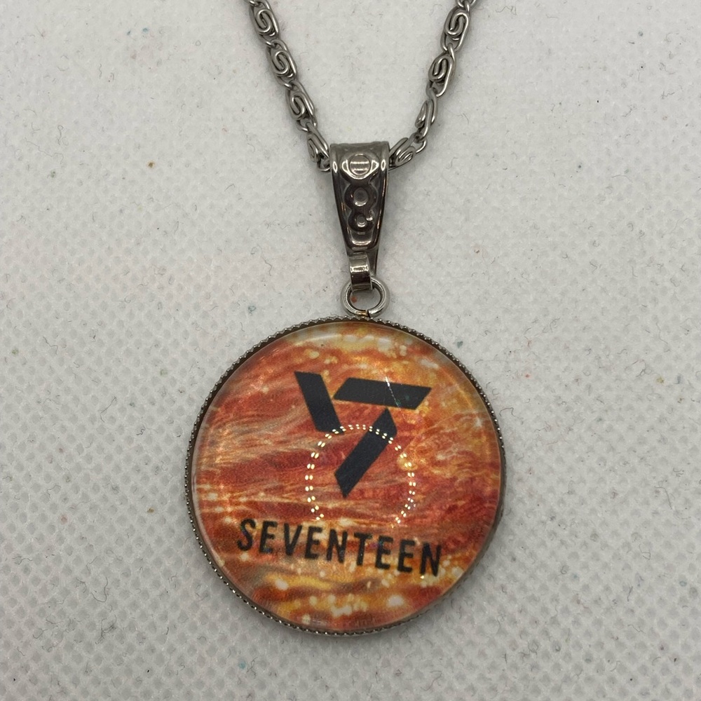 Seventeen Jewelry Set - Picture 4 of 7